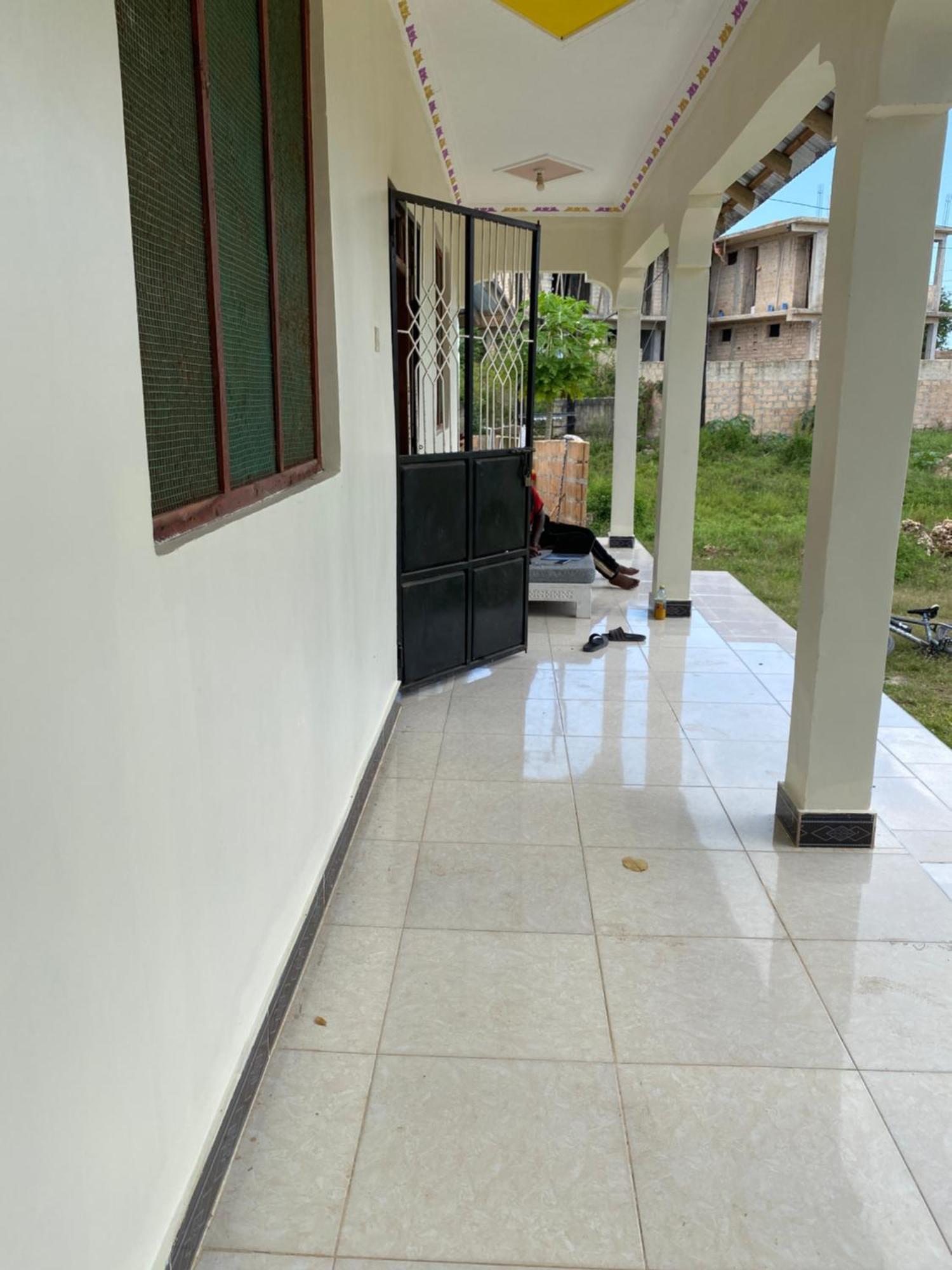 Falcon House Kendwa Bed & Breakfast Екстериор снимка